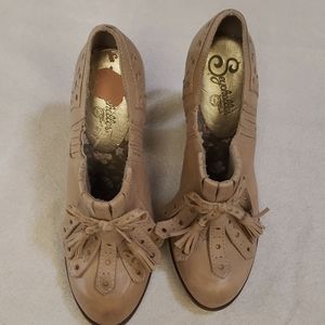 Seychelles sz 7.5 nude booties 2.5" heel
